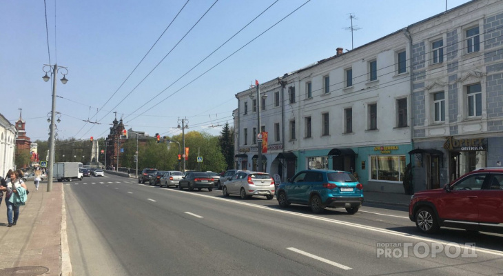 Всё, что надо знать автомобилистам и пассажирам об ограничениях на дорогах в эти выходные Всё, что надо знать автомобилистам и пассажирам об ограничениях на дорогах в эти выходные