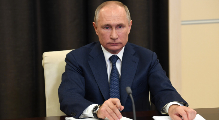 Владимир Путин подписал указ о разовой выплате в 10 тысяч рублей Владимир Путин подписал указ о разовой выплате в 10 тысяч рублей
