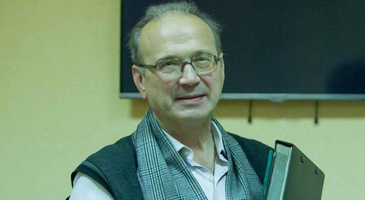Во Владимире умер коллекционер звездных автографов, педагог Михаил Костаков Во Владимире умер коллекционер звездных автографов, педагог Михаил Костаков
