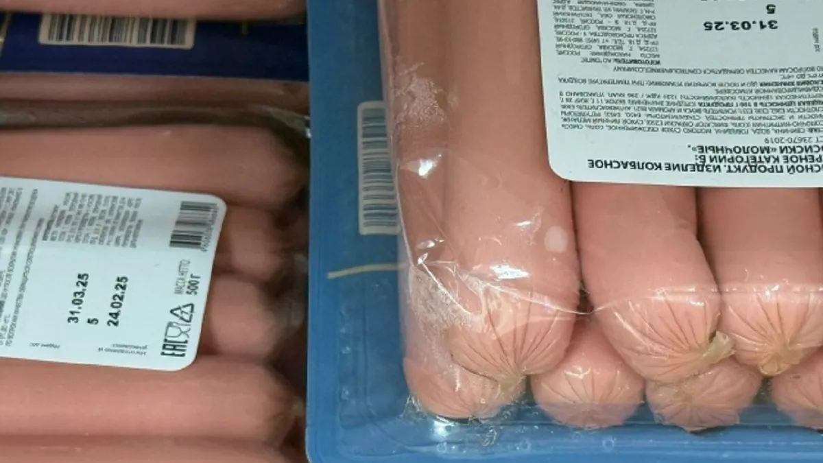 Как почистить сразу все сосиски одним движением: простой лайфхак