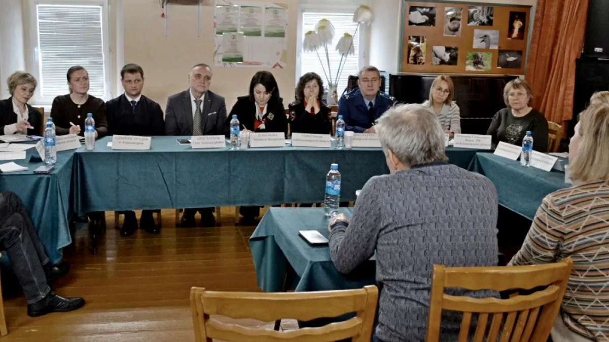 Жители трёх населённых пунктов в Александровском районе обратились к омбудсмену