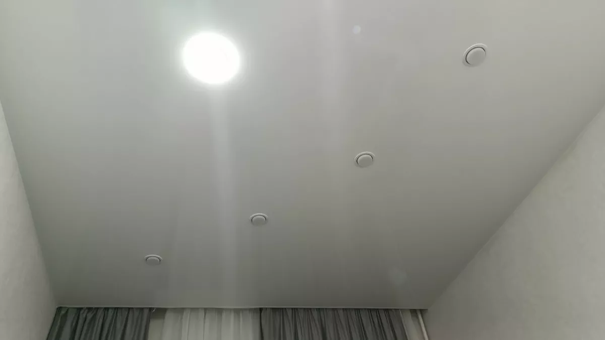 5 ошибок, из-за которых интерьер выглядит дешево, и 5 стильных решений на замену: преображаем дом от пола до потолка