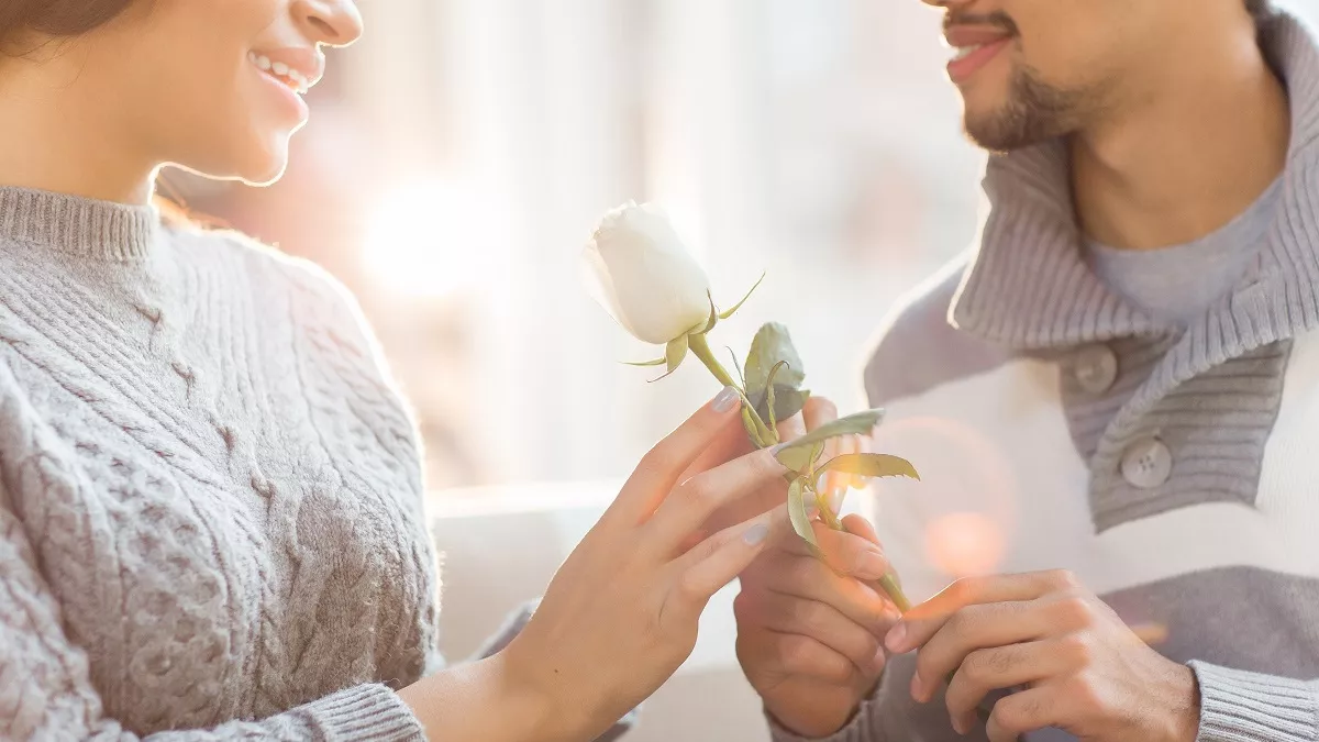 Как по поведению мужчины понять, что он к вам неравнодушен: 5 верных признаков