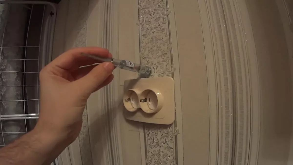 Осторожно, 220 вольт: 6 способов найти скрытую проводку под штукатуркой и не попасть в неё сверлом