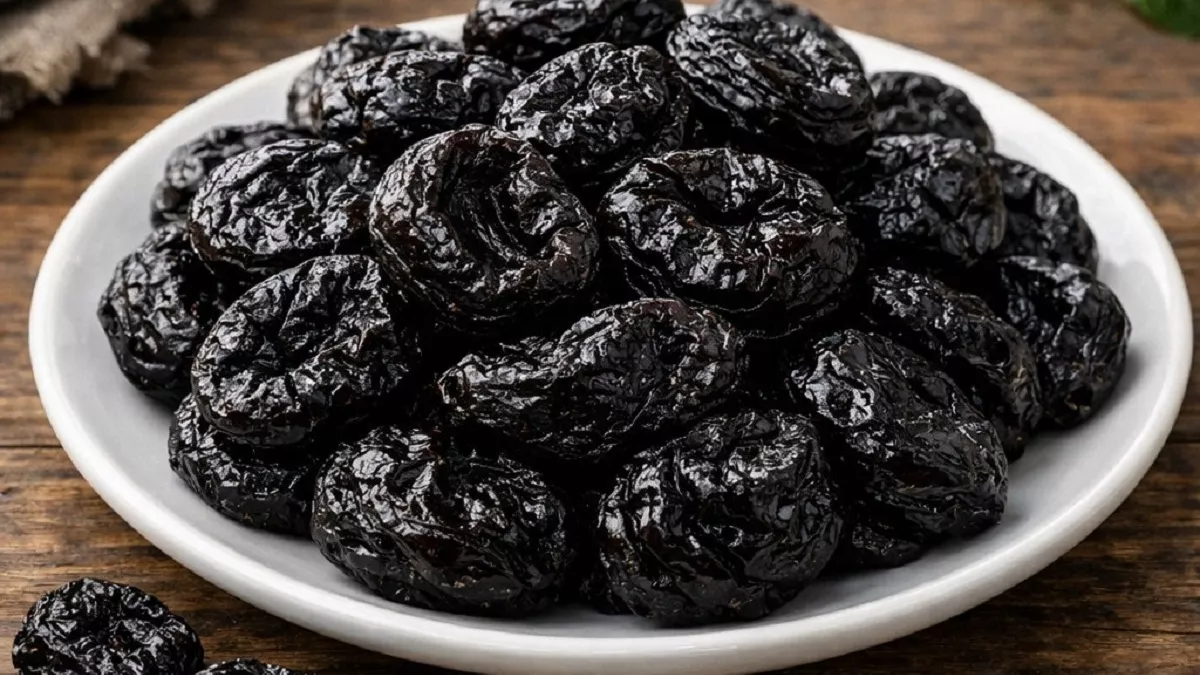 Кетчуп больше не покупаю, делаю густой ароматный соус из чернослива: подходит к любым блюдам и в 2 раза дешевле, чем в магазине