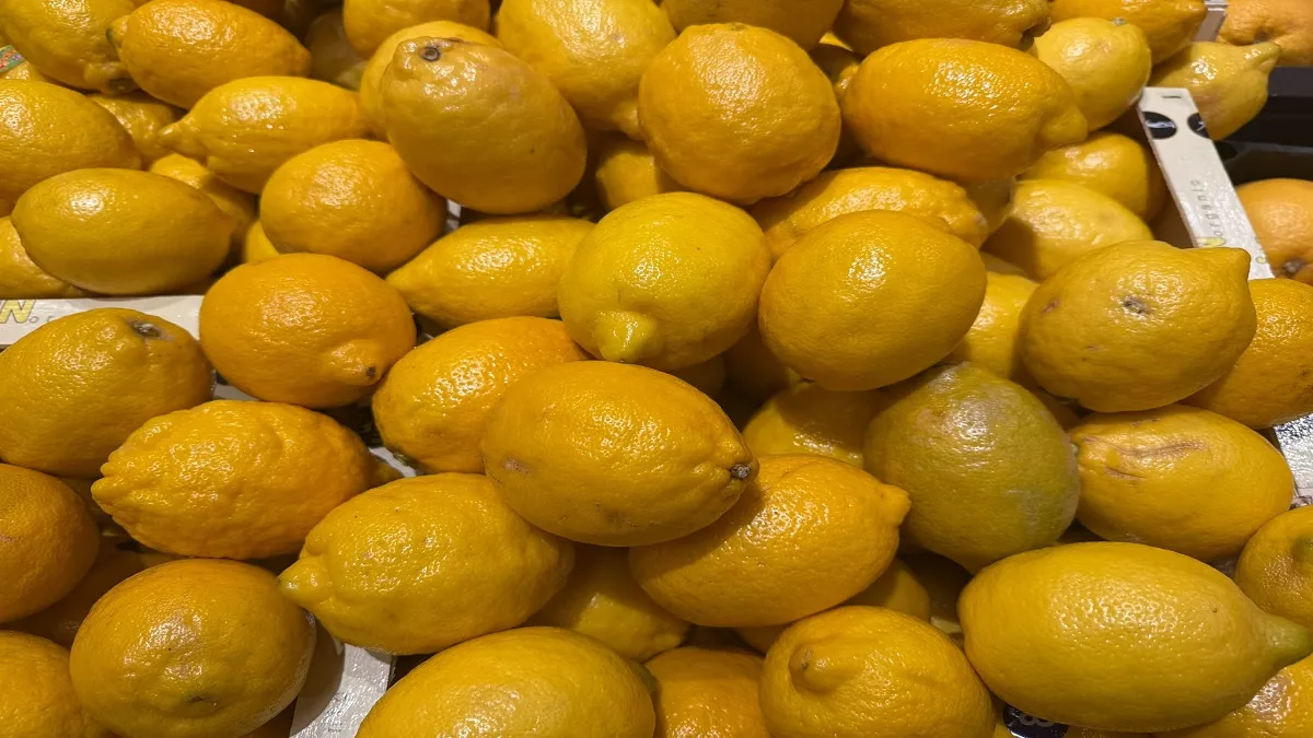 Разрезанный лимон всегда будет свежим: запомните эту простую хитрость