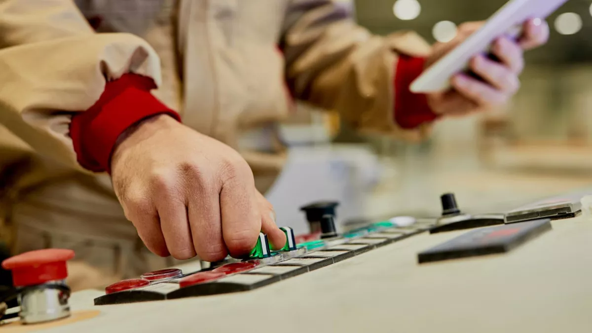 Спрос на швей и станочников в регионе оказался выше, чем на менеджеров и экономистов