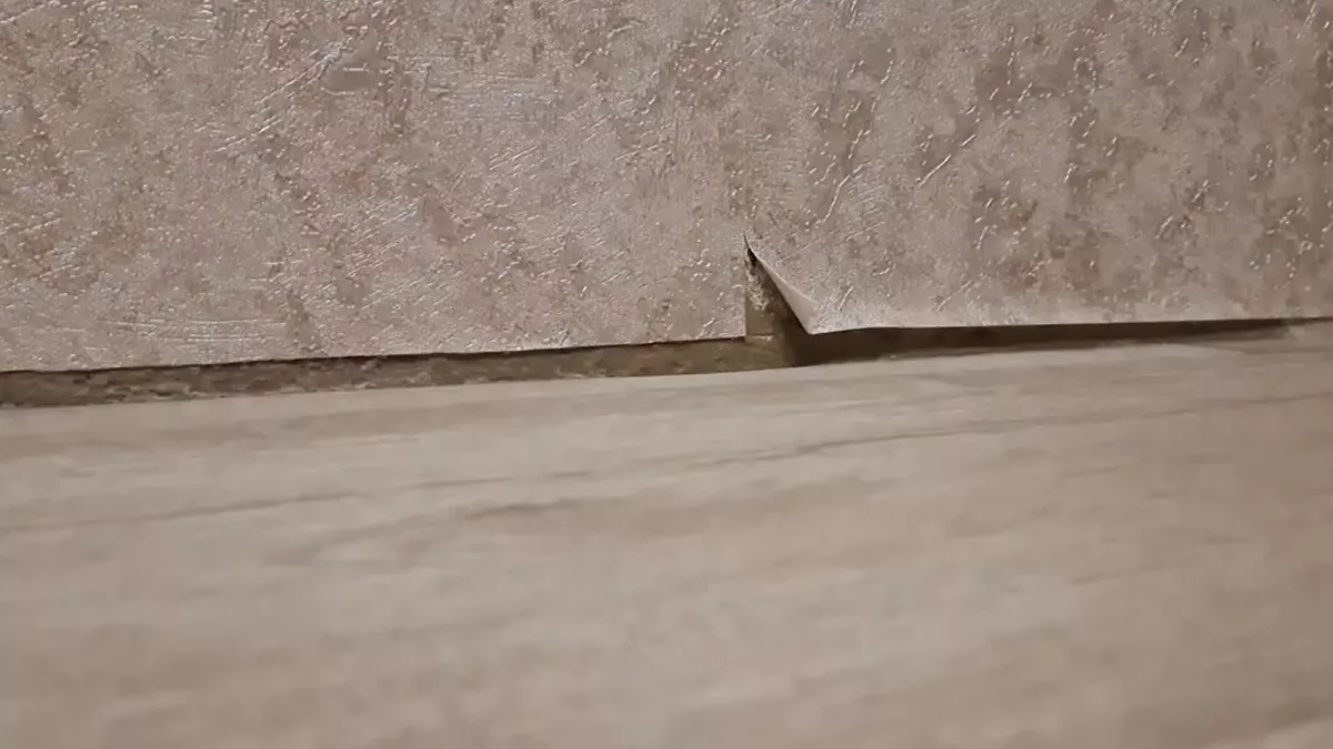 Обои в вашем доме больше не будут отклеиваться: запомните простой и надёжный способ подклейки от опытного отделочника