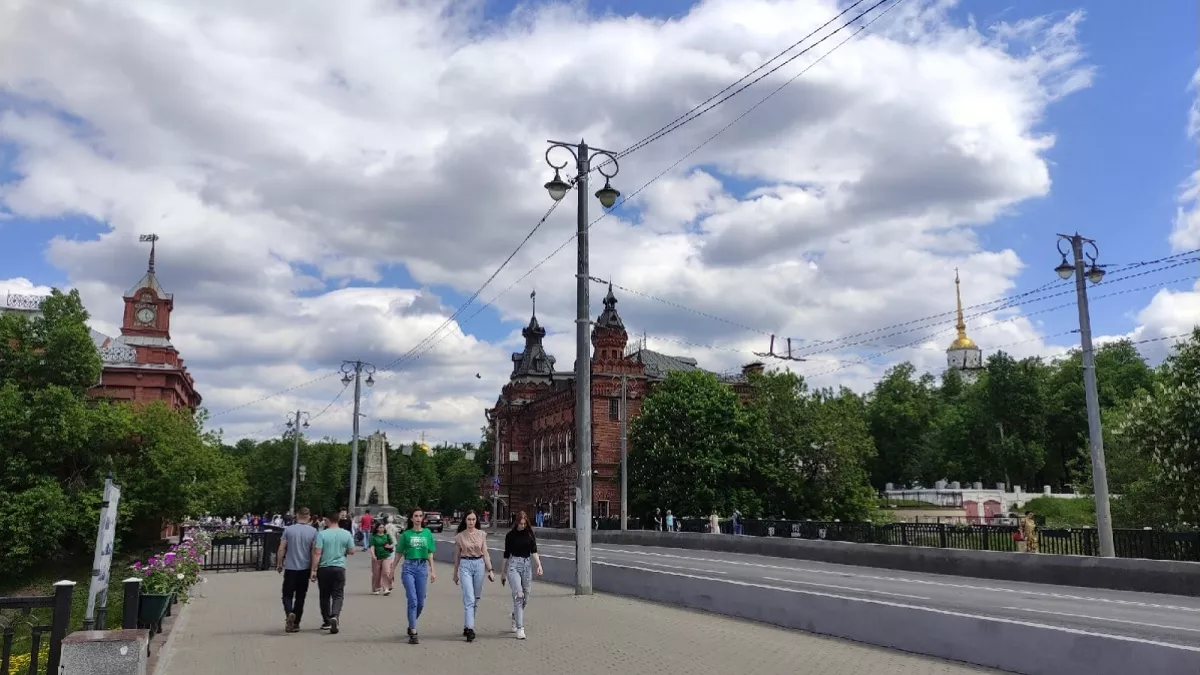 Синоптики обновили прогноз на майские праздники для Центральной России: придёт летнее тепло, но есть нюанс