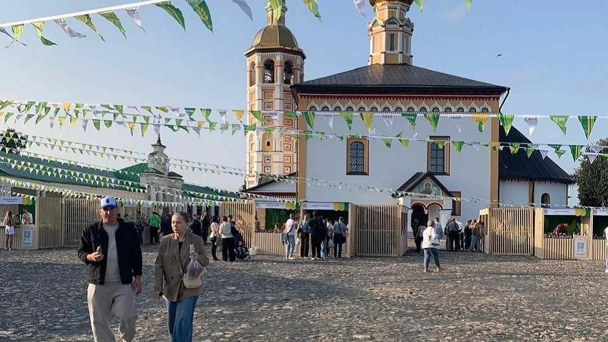 Куда поехать отдыхать в апреле и мае 2026, чтобы отпуск точно запомнился: 10 лучших направлений по России