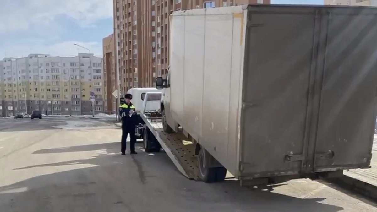 Администрация провела новый рейд по эвакуации авто во Владимире