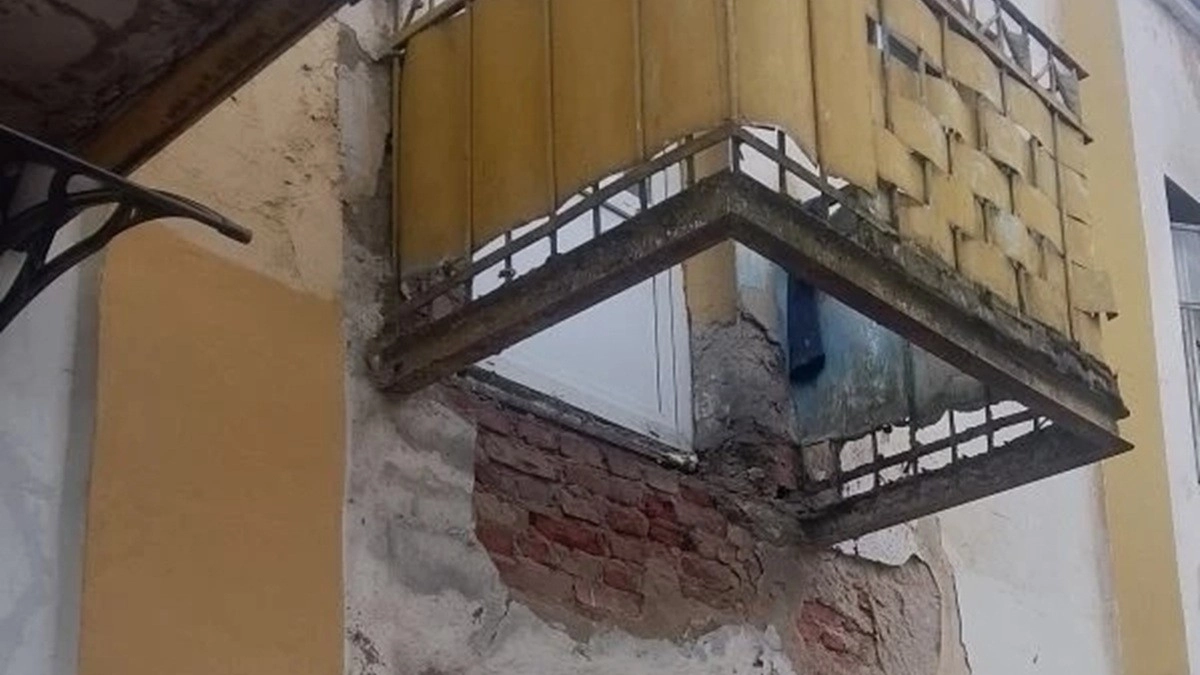 В Кольчугине после ЧП с рухнувшим балконом начались проверки жилых домов
