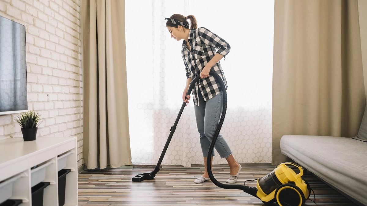 Капаю 7 капель в пылесос — и после уборки наслаждаюсь свежим ароматом: никакой пыльной затхлости