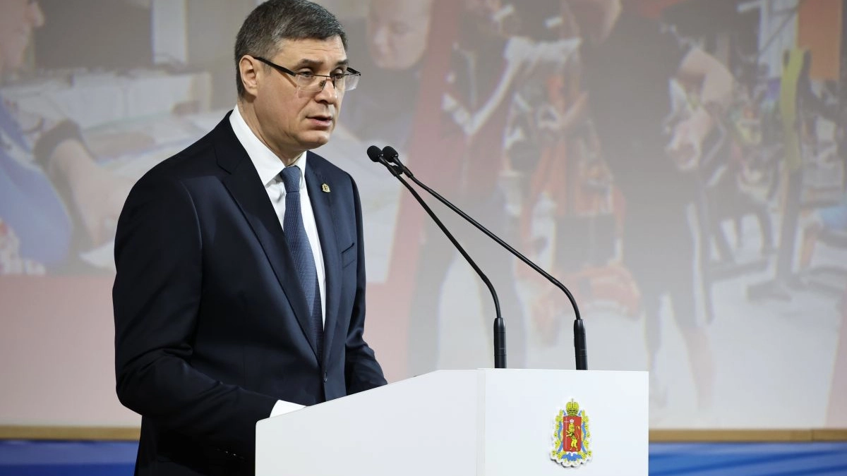 Секретарь реготделения «Единой России» и глава области выступил с отчетом за год