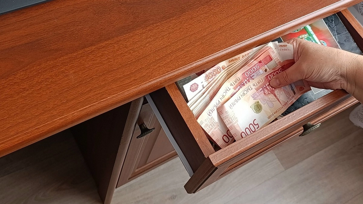 В Суздале мужчина украл у знакомых 200 тысяч рублей для азартных игр