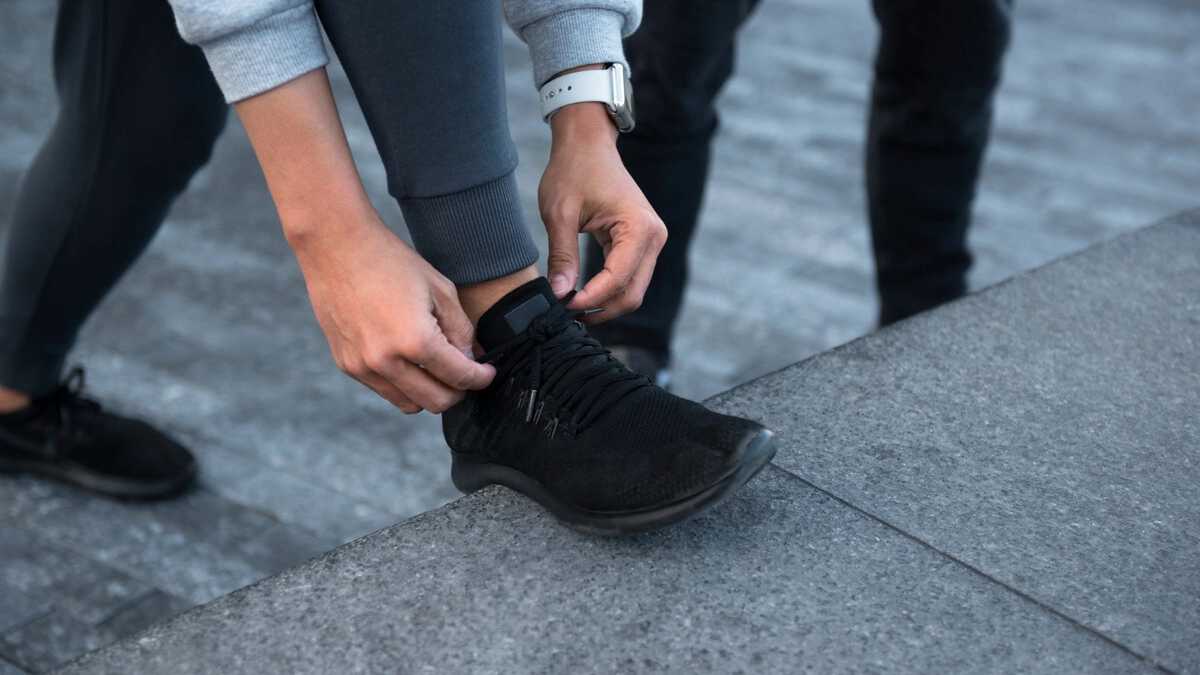 2 мазка на пятку: и даже самые неудобные и жесткие ботинки больше не будут натирать - станут мягче домашних тапочек