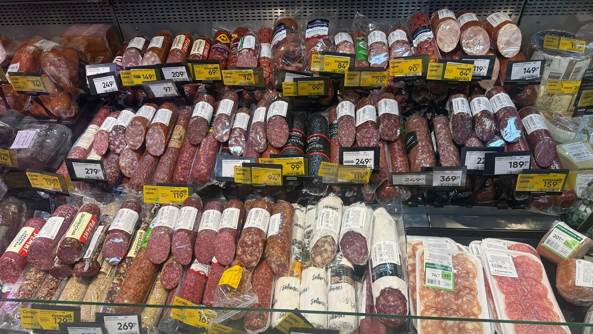 Соя и антибиотики вместо мяса: антирейтинг колбас от Роскачества - какие марки не стоит брать?