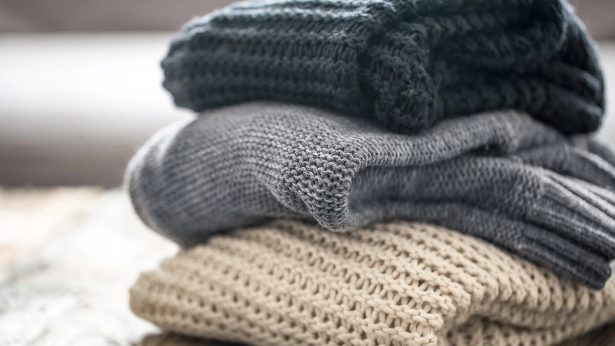 Убираю катышки способом из Европы - быстро и просто: одежда теперь как новая