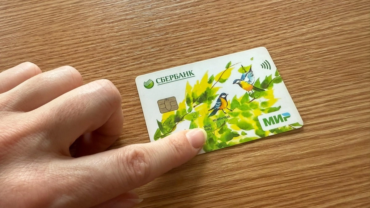 В Собинском районе девушка украла с карты пожилого родственника 100 тысяч рублей