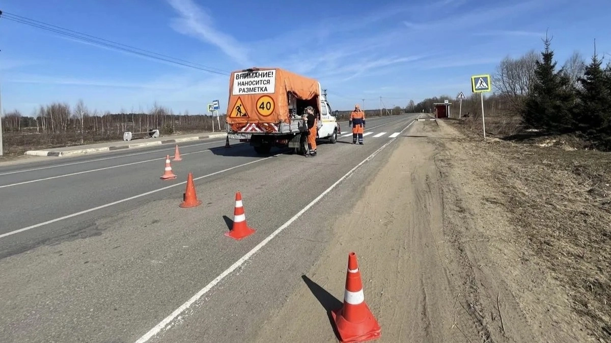 На дорогах Владимирской области начали обновлять разметку 