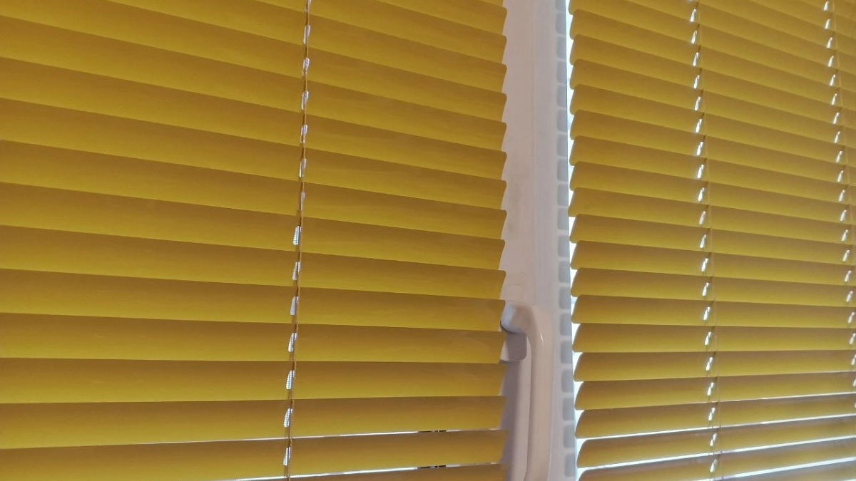 Сломанные жалюзи собираю по соседям: делаю из них стильные вещи для быта - 5 лайфхаков
