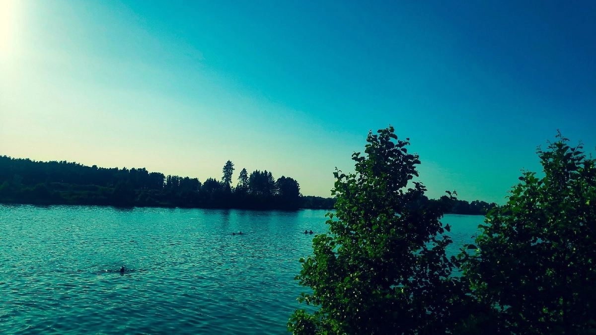 "Мальдивы" всего в часе езды от Москвы: пляж с лазурной водой, а отдых здесь обойдётся в копейки