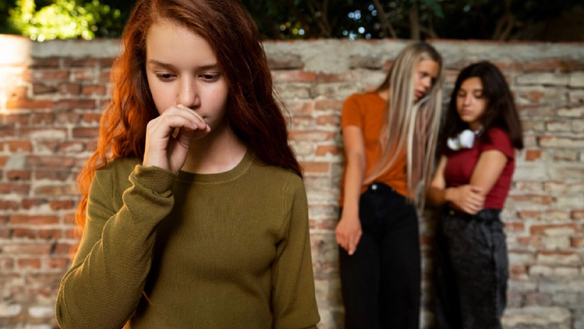 Как понять, что вы кому-то не нравитесь: 10 сигналов языка тела