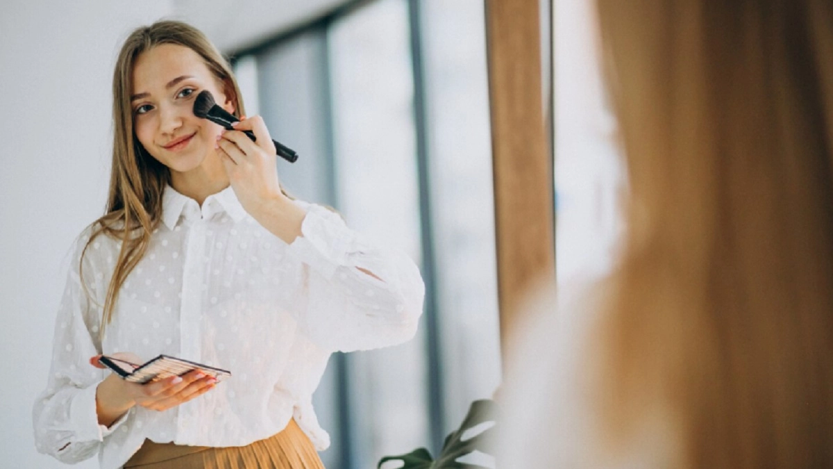 Как выглядеть на миллион без салонов: секреты топ-визажиста 