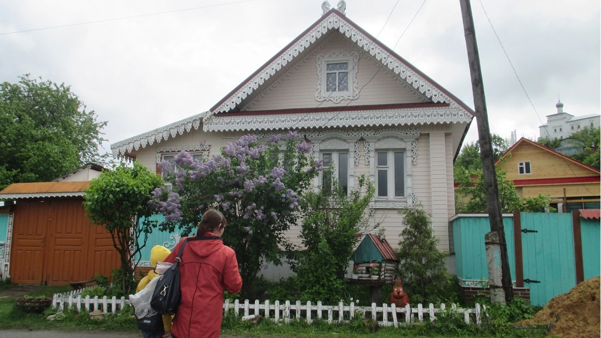 Дача станет лучше квартиры: 5 стилей домов для маленьких участков — от панорамных окон до душевного бруса