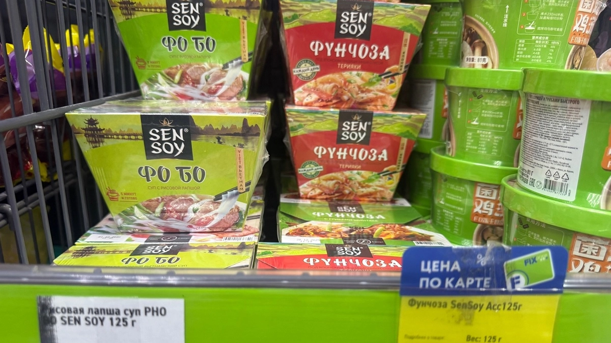 "Фикс Прайс" ломает стереотипы: обзор азиатского фастфуда — от бульдака до топокки. Есть ли хиты и откровенные провалы?