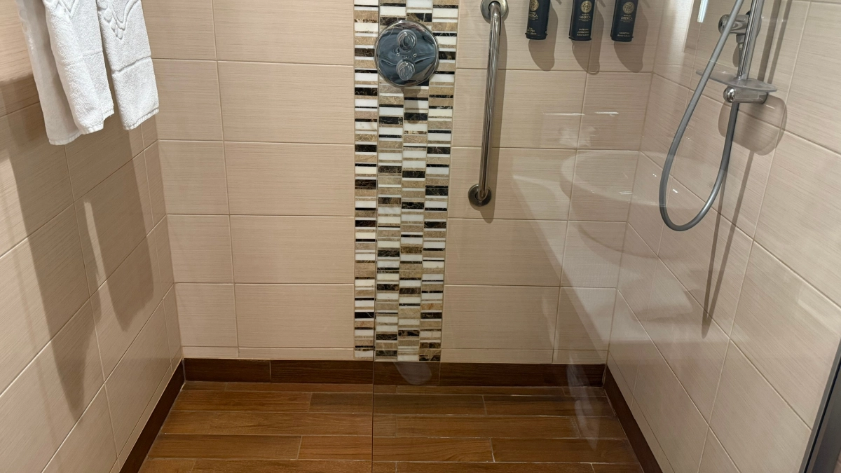 Ванны и душевые больше не в моде: сейчас все дизайнеры выбирают этот вариант