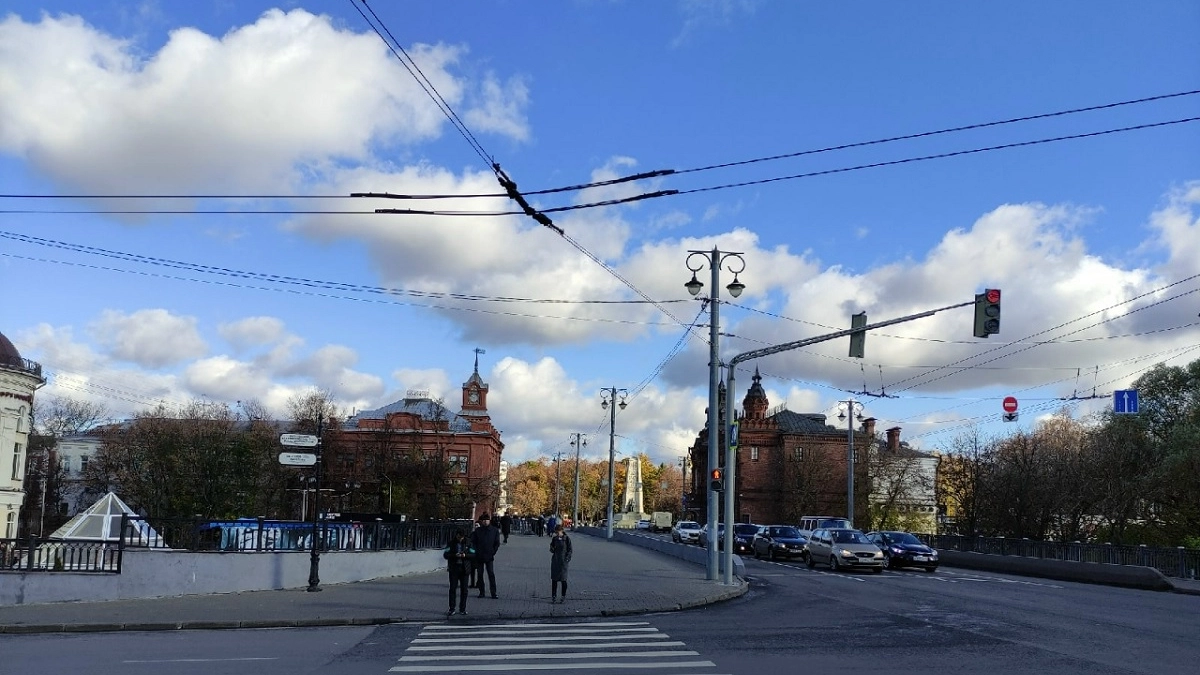 Встречаем Пасху в футболках: названы регионы России, куда придёт летнее тепло — новый прогноз