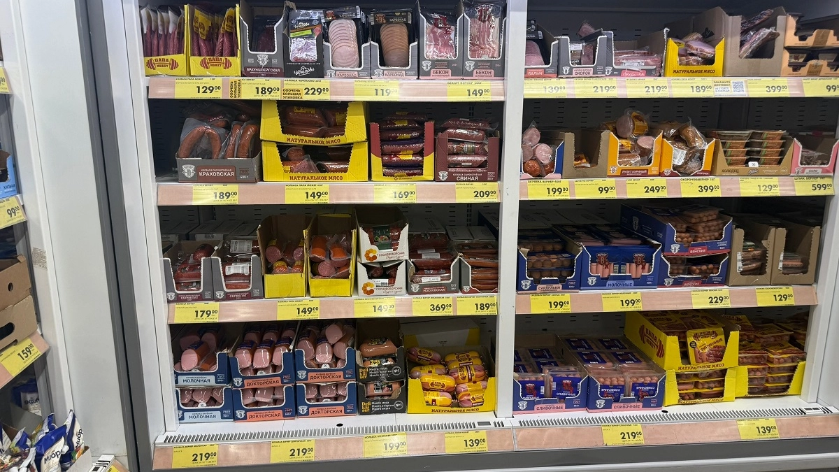 От покупки какой колбасы 100% стоит отказаться: маленький значок на упаковке выдает продукт, в котором практически нет мяса 