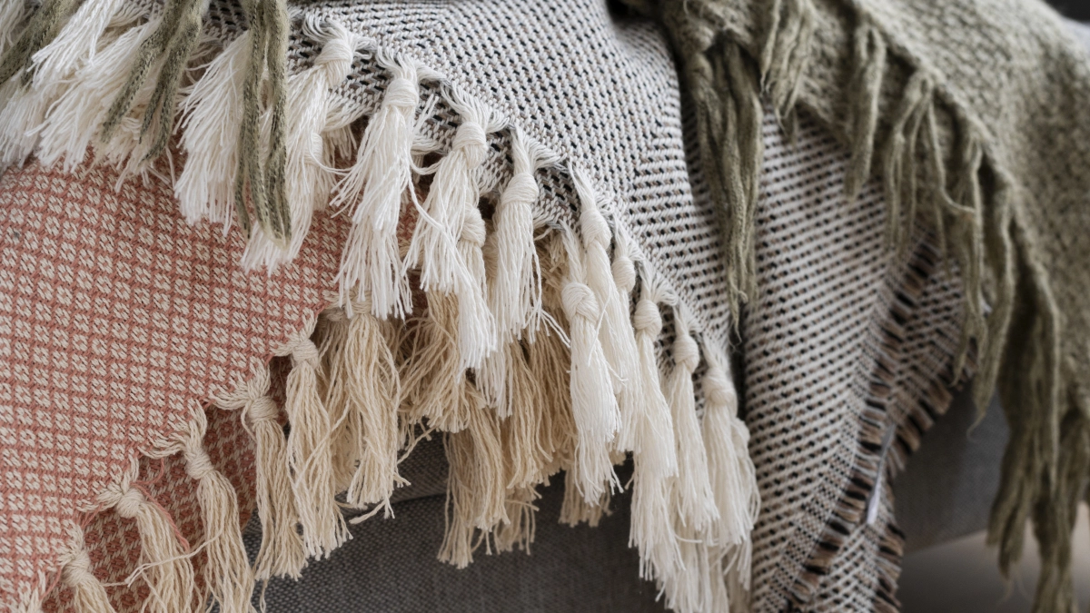 Старые вещи и веревки берегу как сокровище — плету коврики: простая техника, знакомая с детства