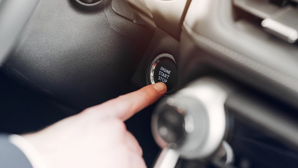 Мина замедленного действия: по какой причине водители в первую очередь глушат "Старт-Стоп" – запомните раз и навсегда
