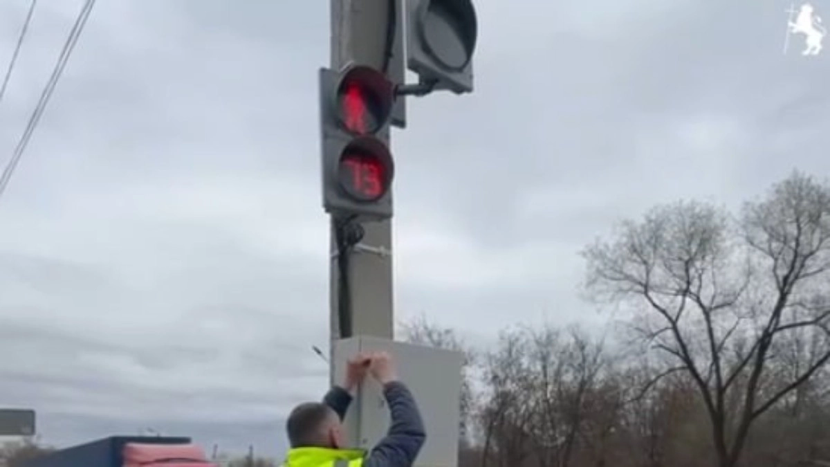 На Рокадной дороге во Владимире заработал новый светофор