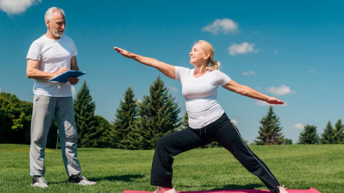 Китайская «зарядка для ленивых»:5 упражнений, которые возвращают энергию и убирают скованность тела даже после 60