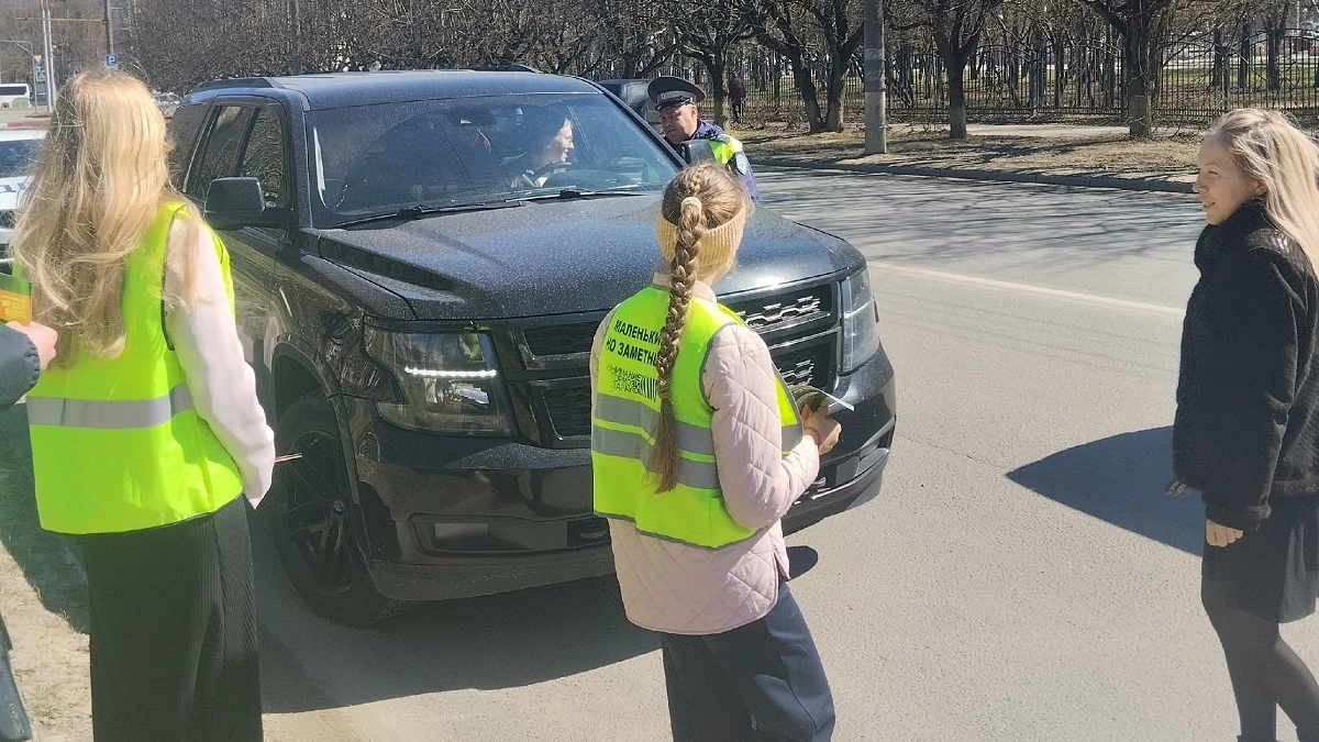 На защиту пешеходов встали юные владимирские госавтоинспекторы