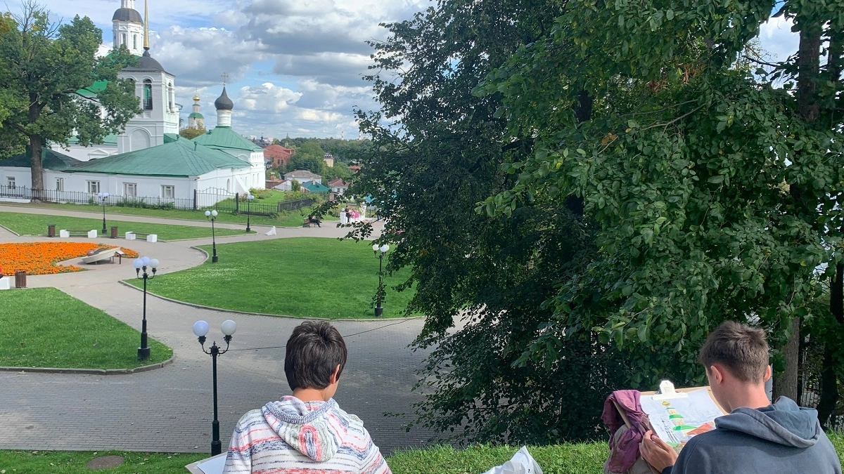 «Увеличьте дистанцию»: Ирина Хакамада о тех, кто крадёт вашу энергию