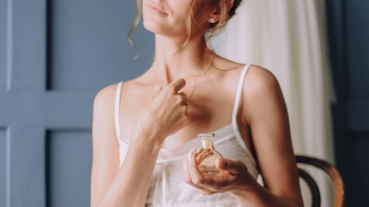 Честный обзор духов с ароматом сирени с "Озона" за смешные деньги: думала, что будут как "бабушкины", но была поражена