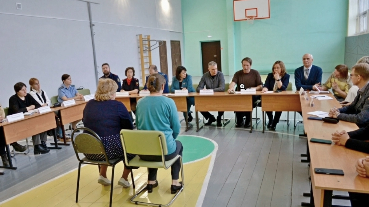 В рамках акции «Правовой поезд» прошёл прием граждан Гусь-Хрустального района 