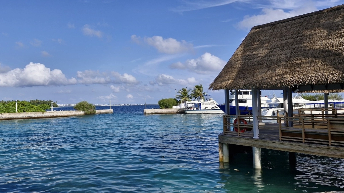 Все меняют Пхукет на "райский остров": море чистое, погода — "огонь" и цены приятно удивят