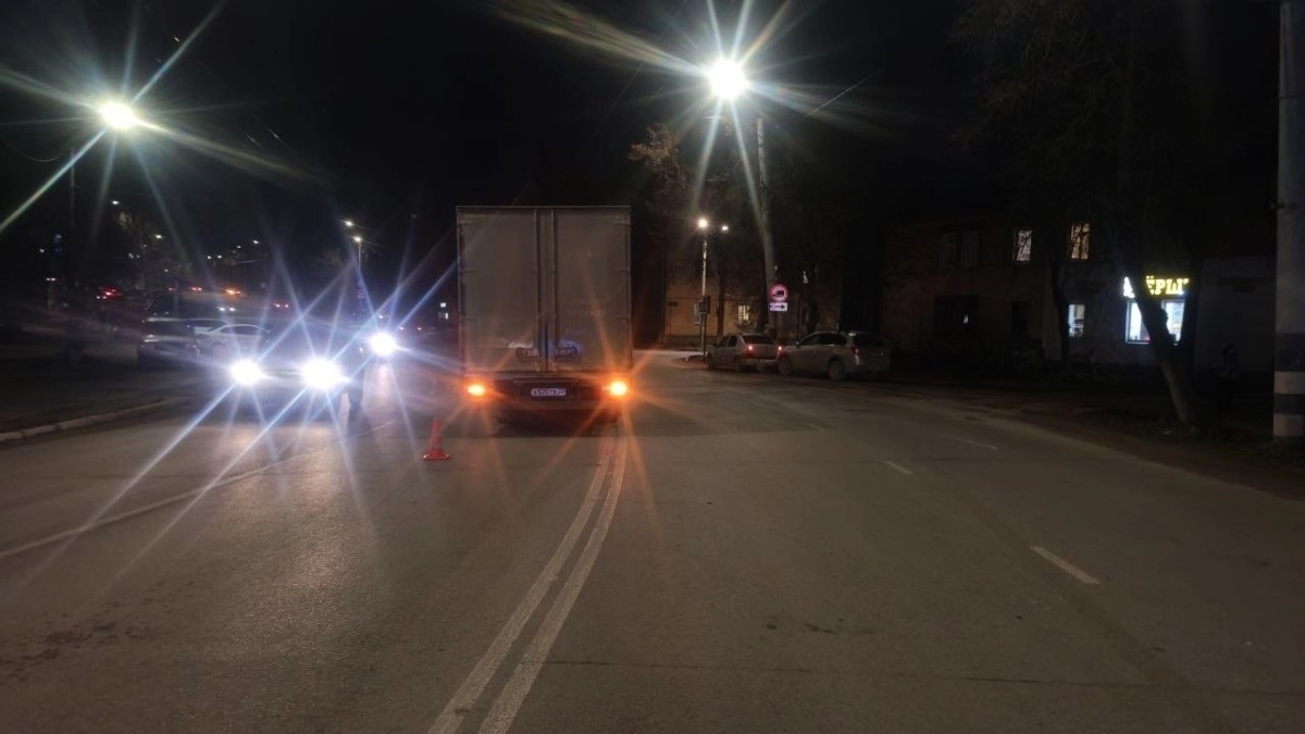 Школьница из Коврова попала под колеса грузовика на нерегулируемой «зебре»