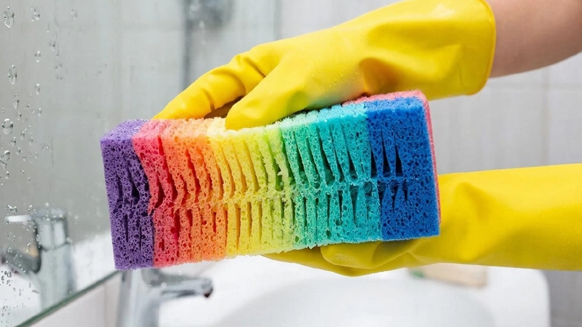 Нашла в Fix Price идеальную помощницу для уборки: пол, зеркала и столешницы блестят как новенькие - и цена просто смех