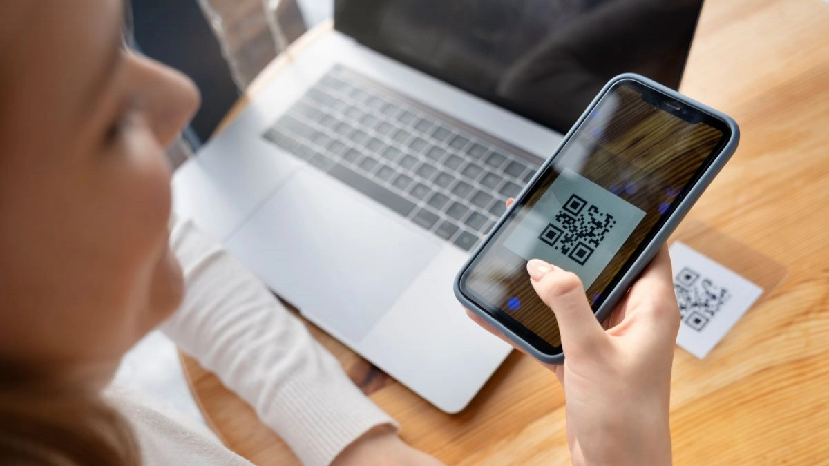 Россиянам стала доступна оплата товаров по QR-коду в Египте