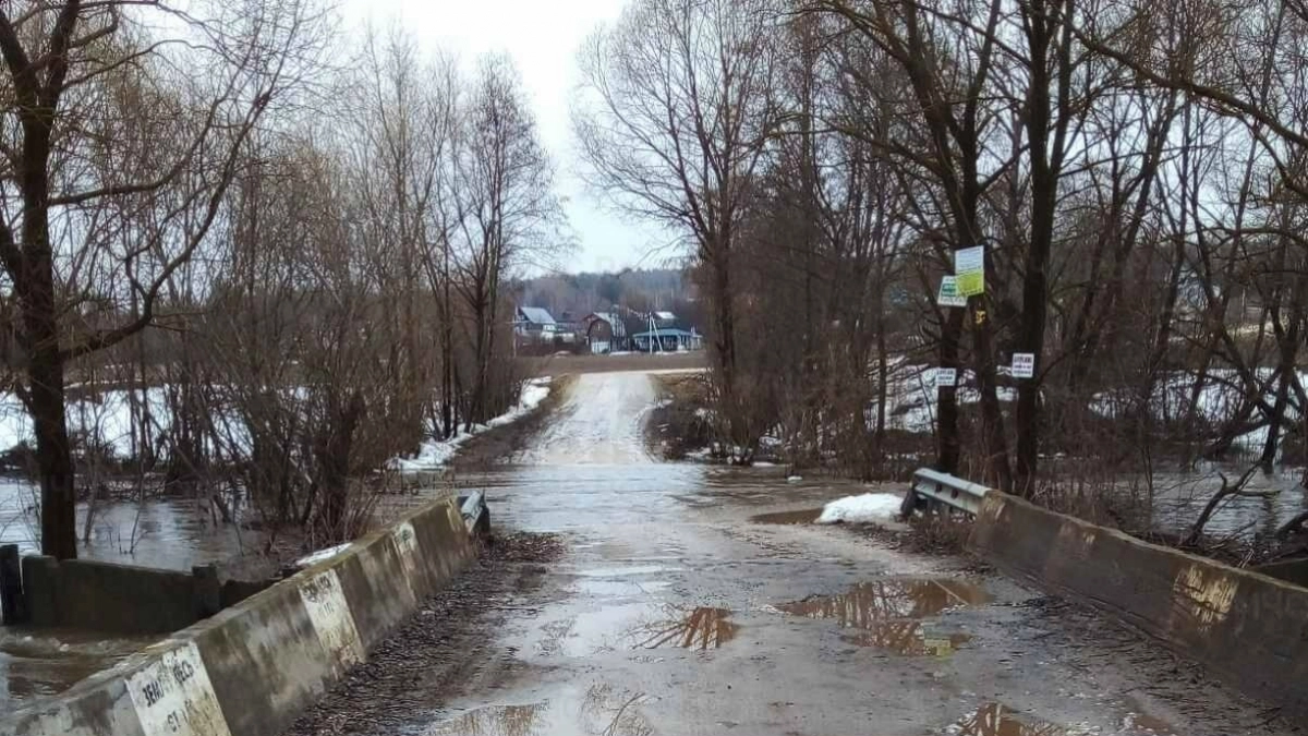 Более сотни территорий остаются в зоне паводка в 33-м регионе