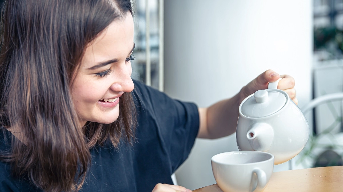 Не зелёный и не улун: назван самый полезный чай — замедляет старение и укрепляет нервы