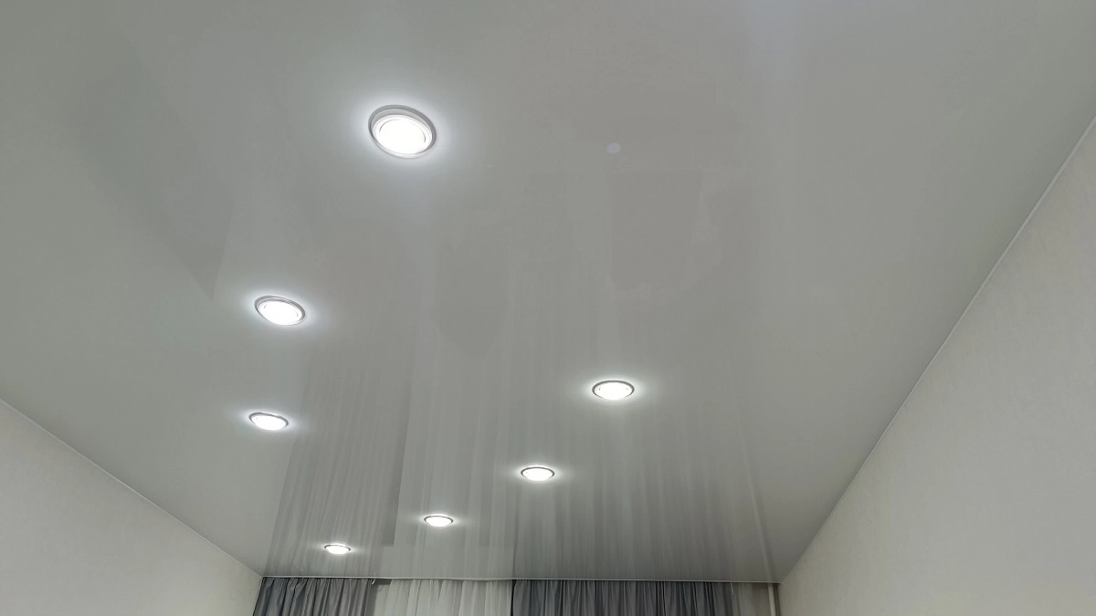 Прошаренные люди отказываются от люстр и "советского света" в 2026 году: вот что сейчас в тренде - и стильно и светло