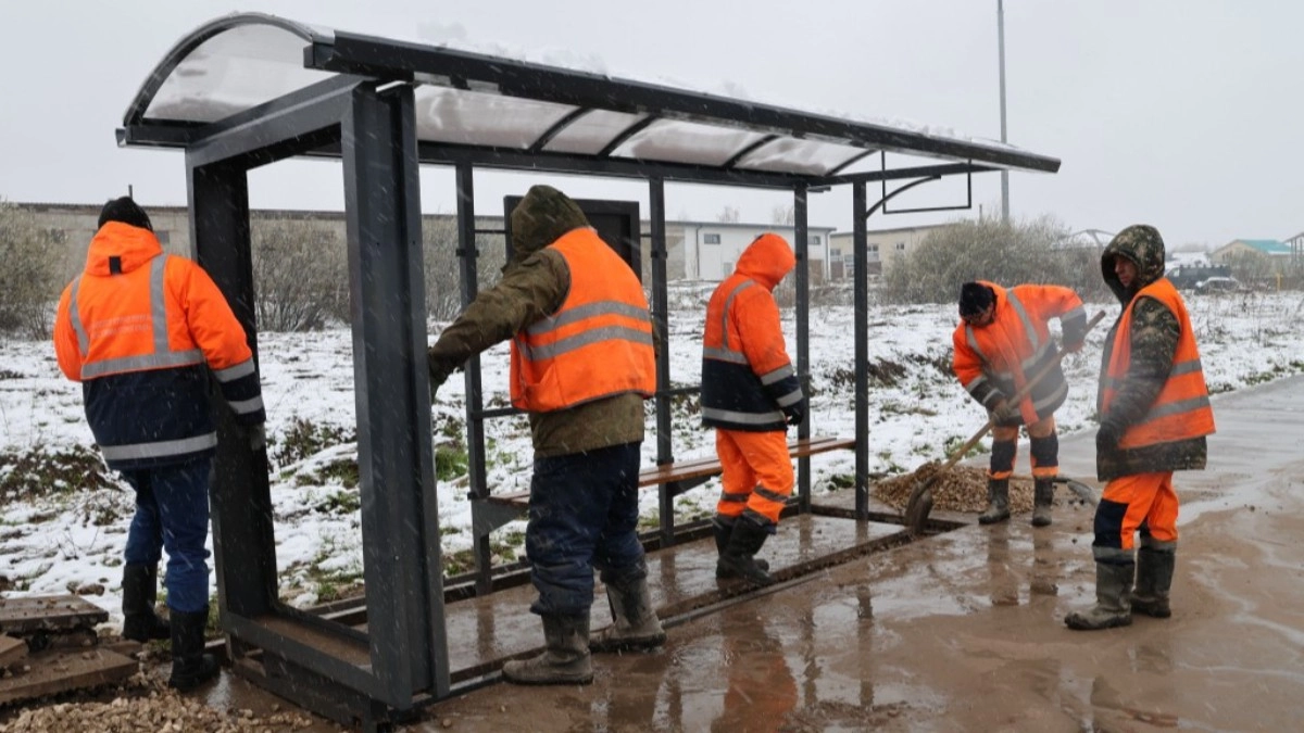 В Юрьевце установили новые остановочные павильоны