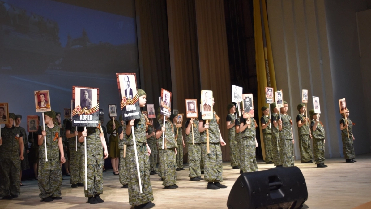 В ДК «13 Октябрь» 81-ю годовщину Великой Победы встретили большим концертом